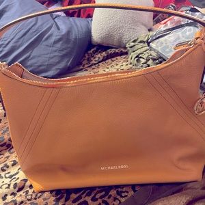 Michael kors apple cider shoulder bag